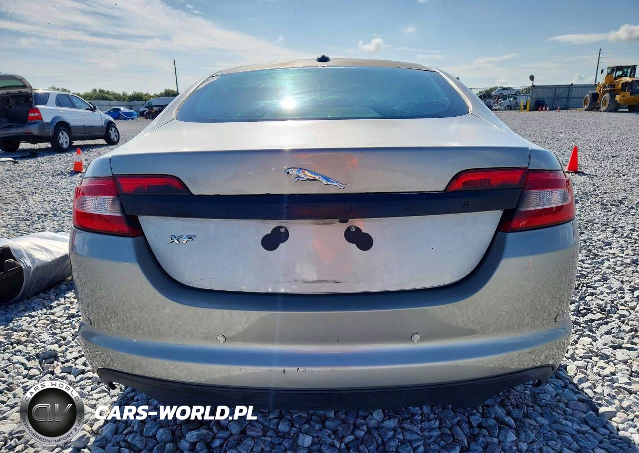 2011 Jaguar Xf Premium VIN:SAJWA0GB8BLS18379 - 6
