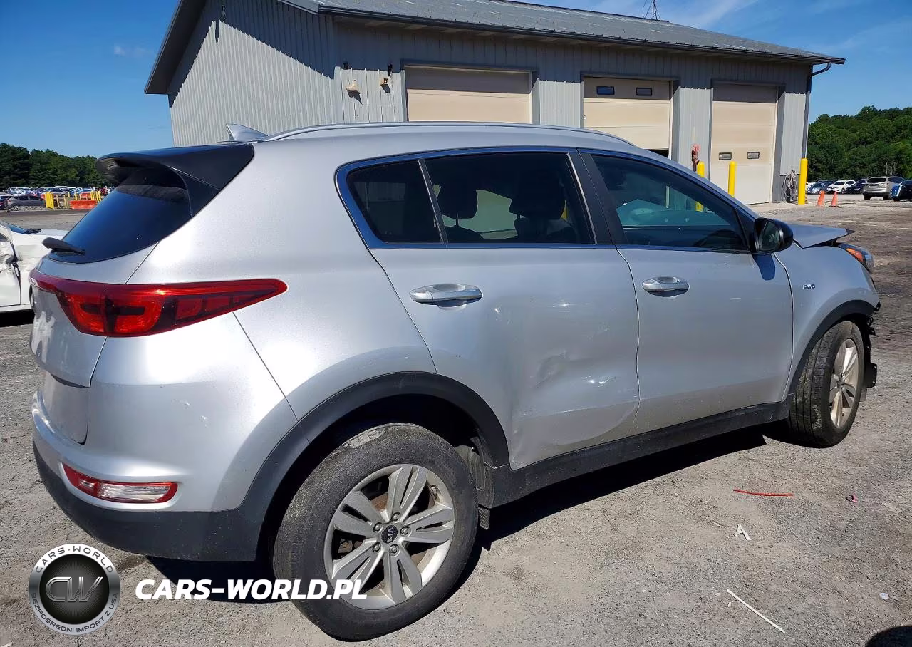 2018 Kia Sportage Lx VIN:KNDPMCAC1J7418234 - 3