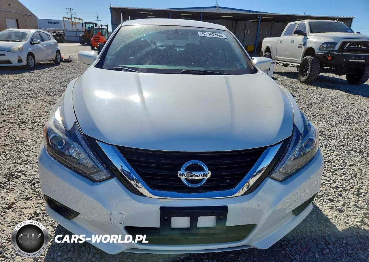 2017 Nissan Altima 2.5 Sr VIN:1N4AL3AP7HN312653 - 5