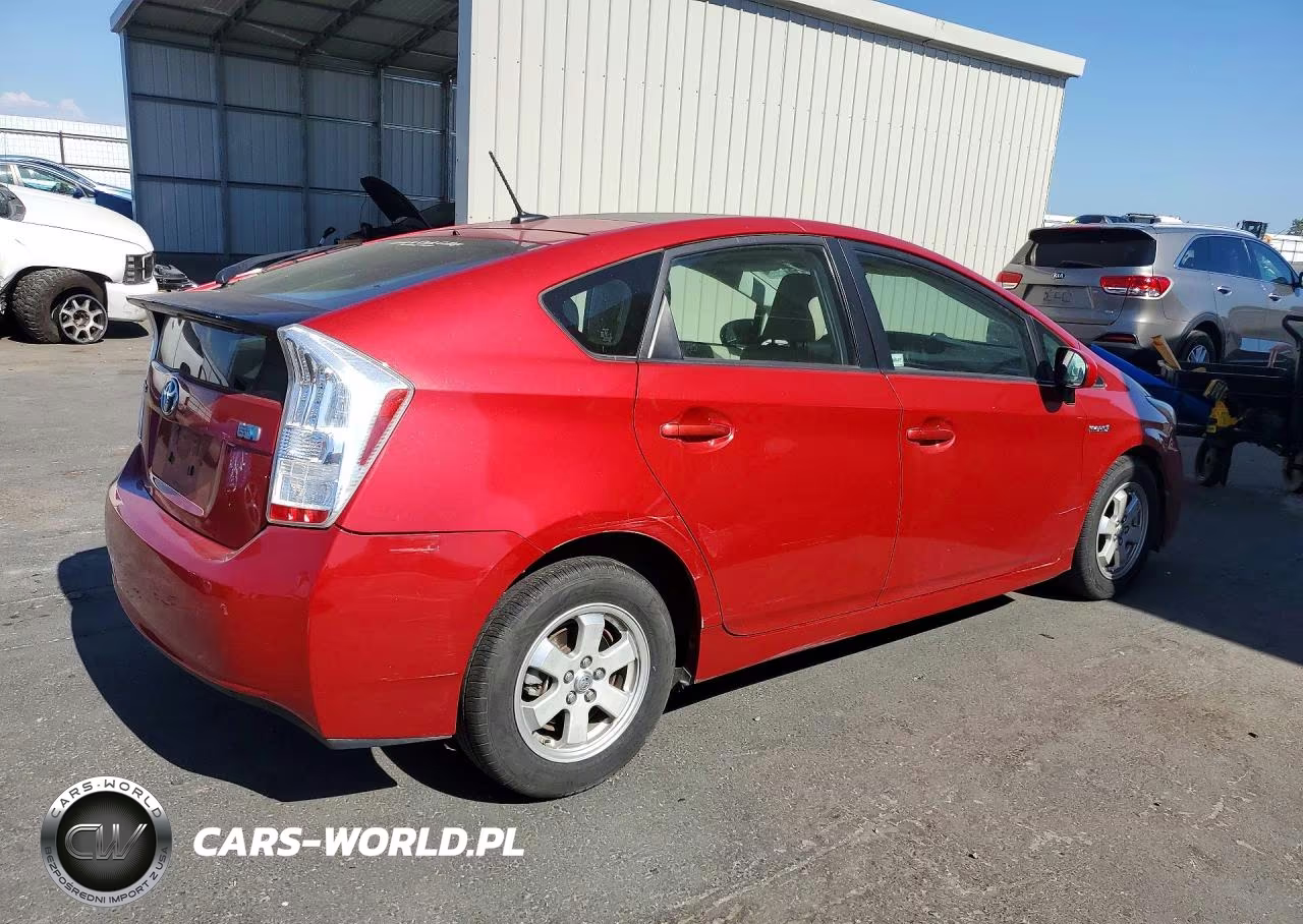 2011 Toyota Prius Four VIN:JTDKN3DU8B0253112 - 3