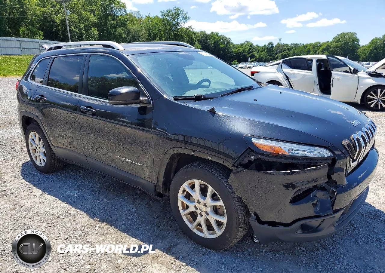 2018 Jeep Cherokee Latitude Plus VIN:1C4PJLLX2JD519129 - 4
