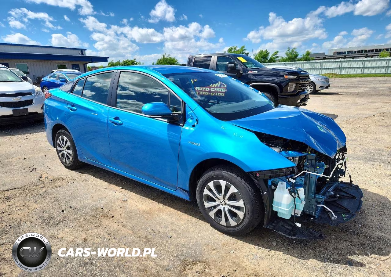 2020 Toyota Prius Xle Awd-E VIN:JTDL9RFU7L3017964 - 4