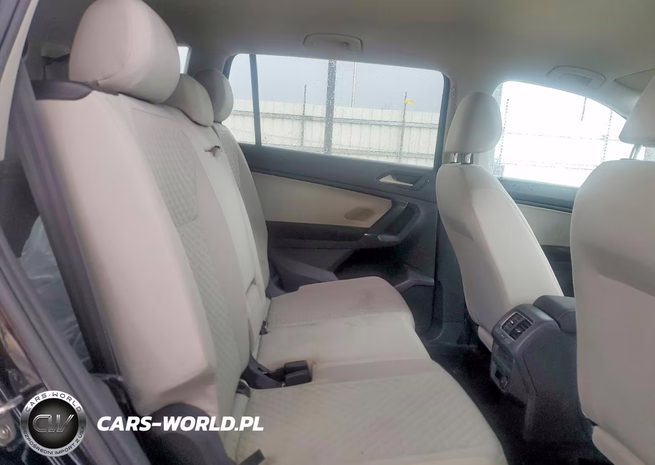2018 Volkswagen Tiguan S VIN:3VV0B7AX4JM154502 - 11
