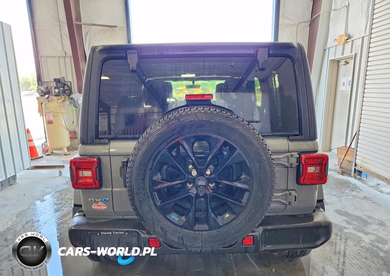 2023 Jeep Wrangler Sahara 4Xe VIN:1C4JJXP63PW537392 - 6