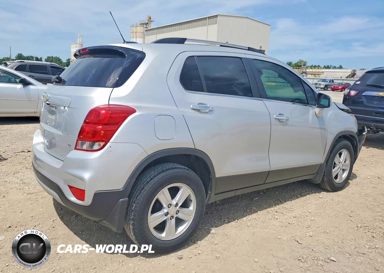 2018 Chevrolet Trax 1Lt VIN:3GNCJLSB8JL152212 - 3