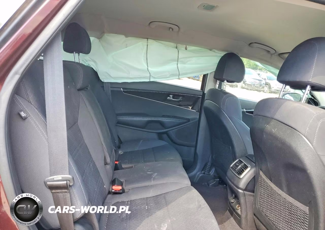 2018 Kia Sorento Lx VIN:5XYPG4A32JG346492 - 11
