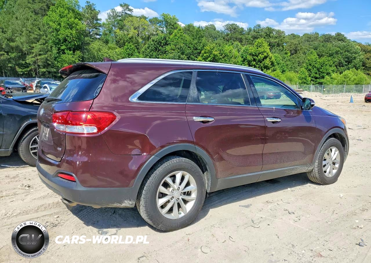 2018 Kia Sorento Lx VIN:5XYPG4A32JG346492 - 3