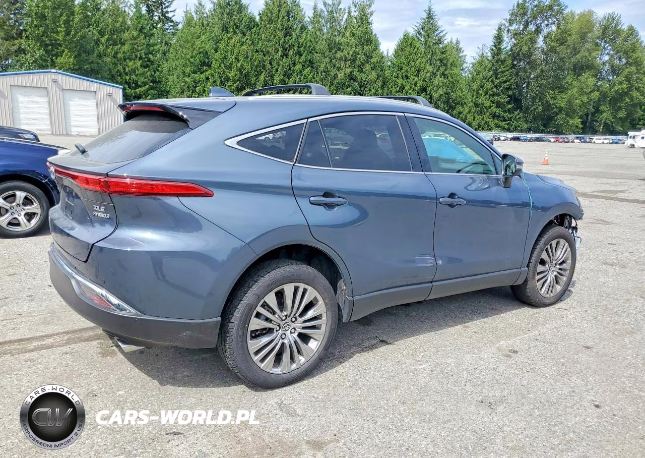 2022 Toyota Venza Xle VIN:JTEAAAAHXNJ115777 - 3