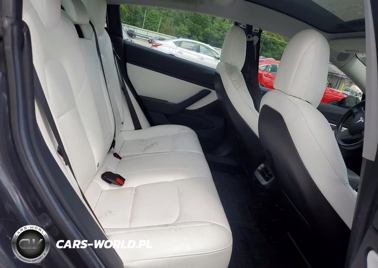 2018 Tesla Model 3 VIN:5YJ3E1EB2JF074988 - 10