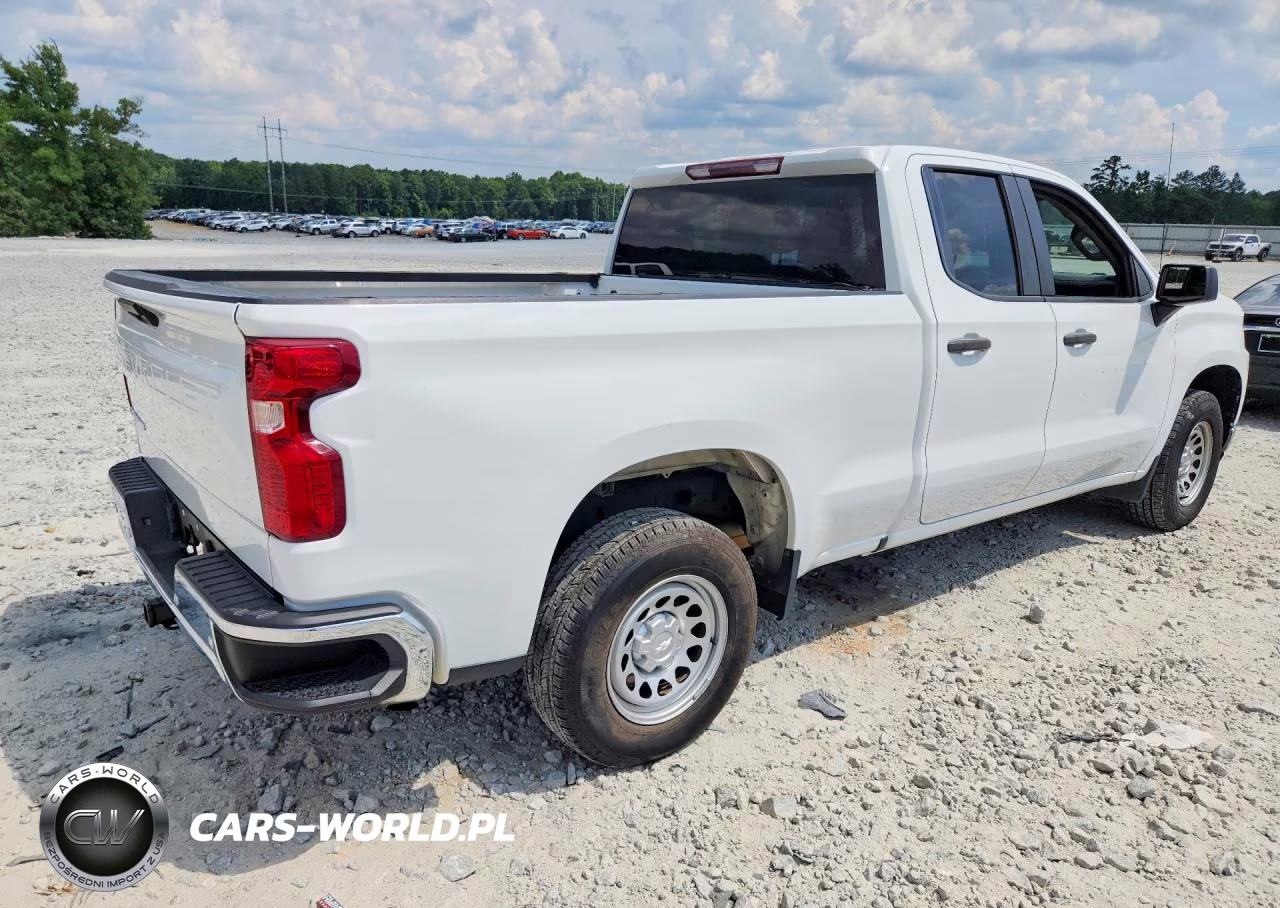 2020 Chevrolet Silverado C1500 VIN:1GCRWAEH2LZ300682 - 3
