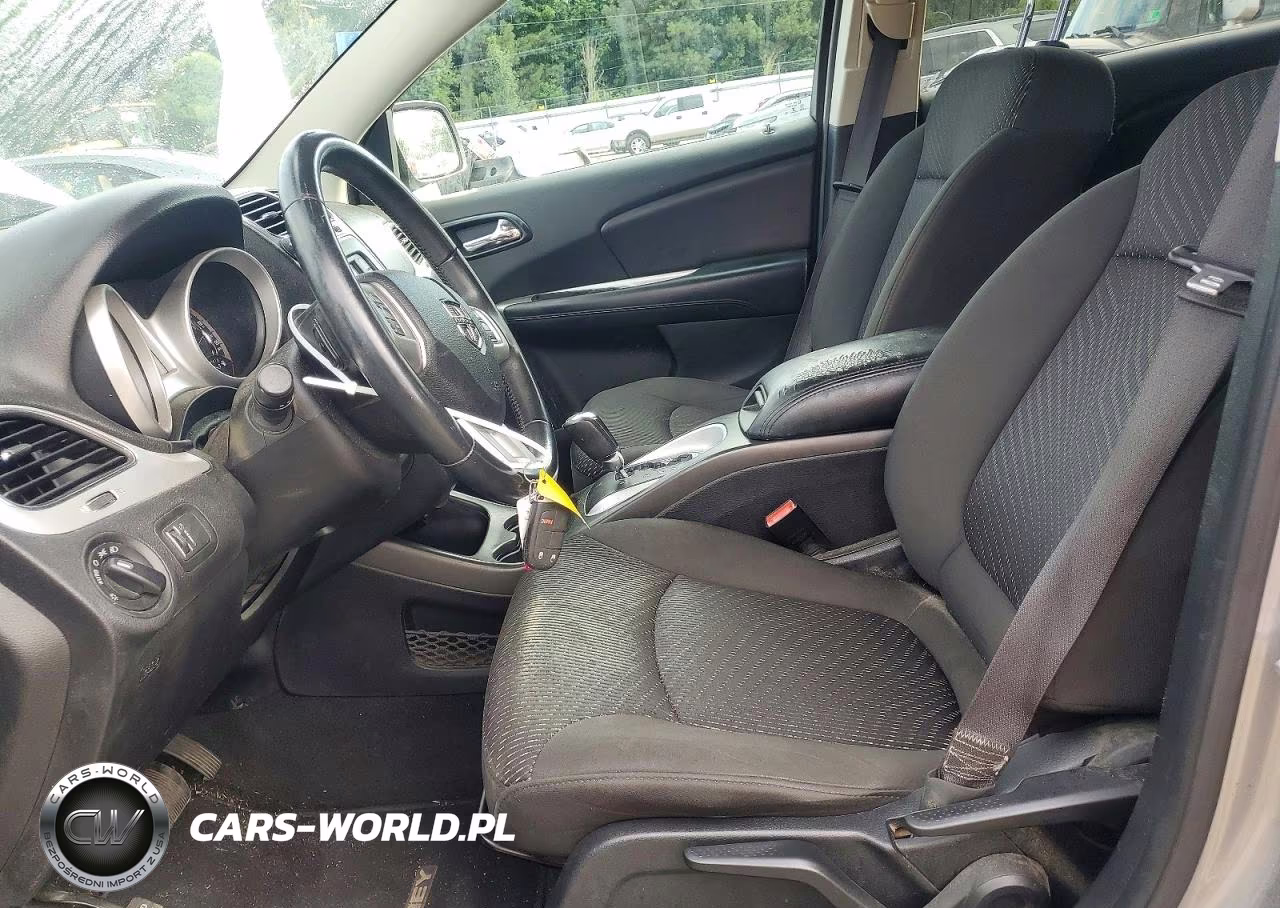 2017 Dodge Journey Se VIN:3C4PDCABXHT585155 - 7
