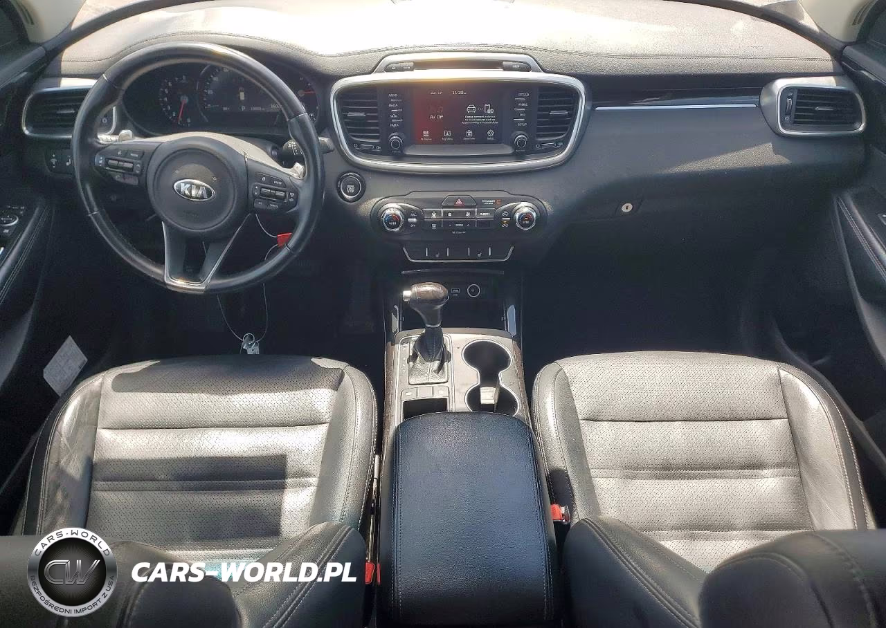 2017 Kia Sorento Ex VIN:5XYPH4A13HG258797 - 8