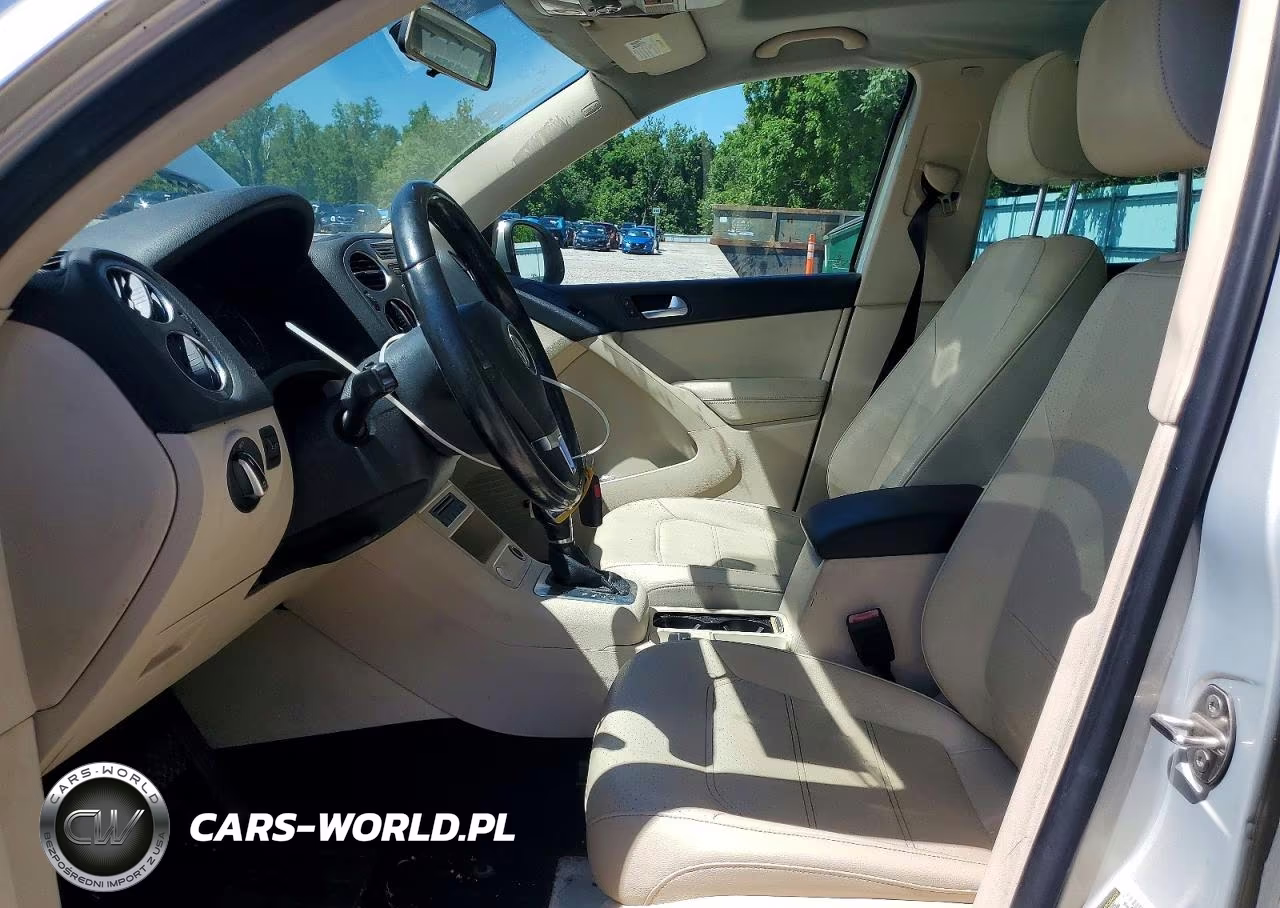 2014 Volkswagen Tiguan S VIN:WVGBV3AX9EW535822 - 7