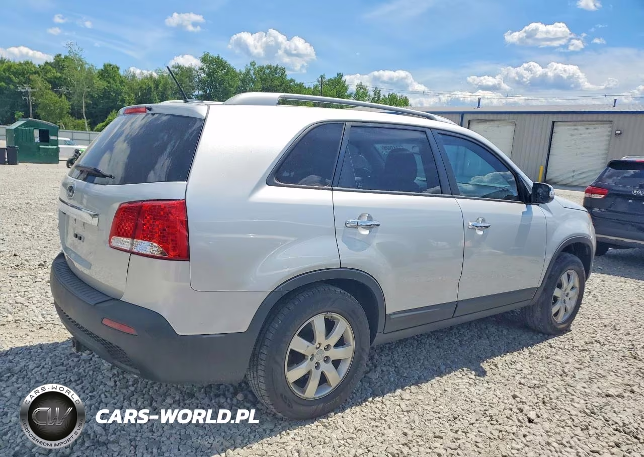 2013 Kia Sorento Lx VIN:5XYKT4A6XDG322252 - 3