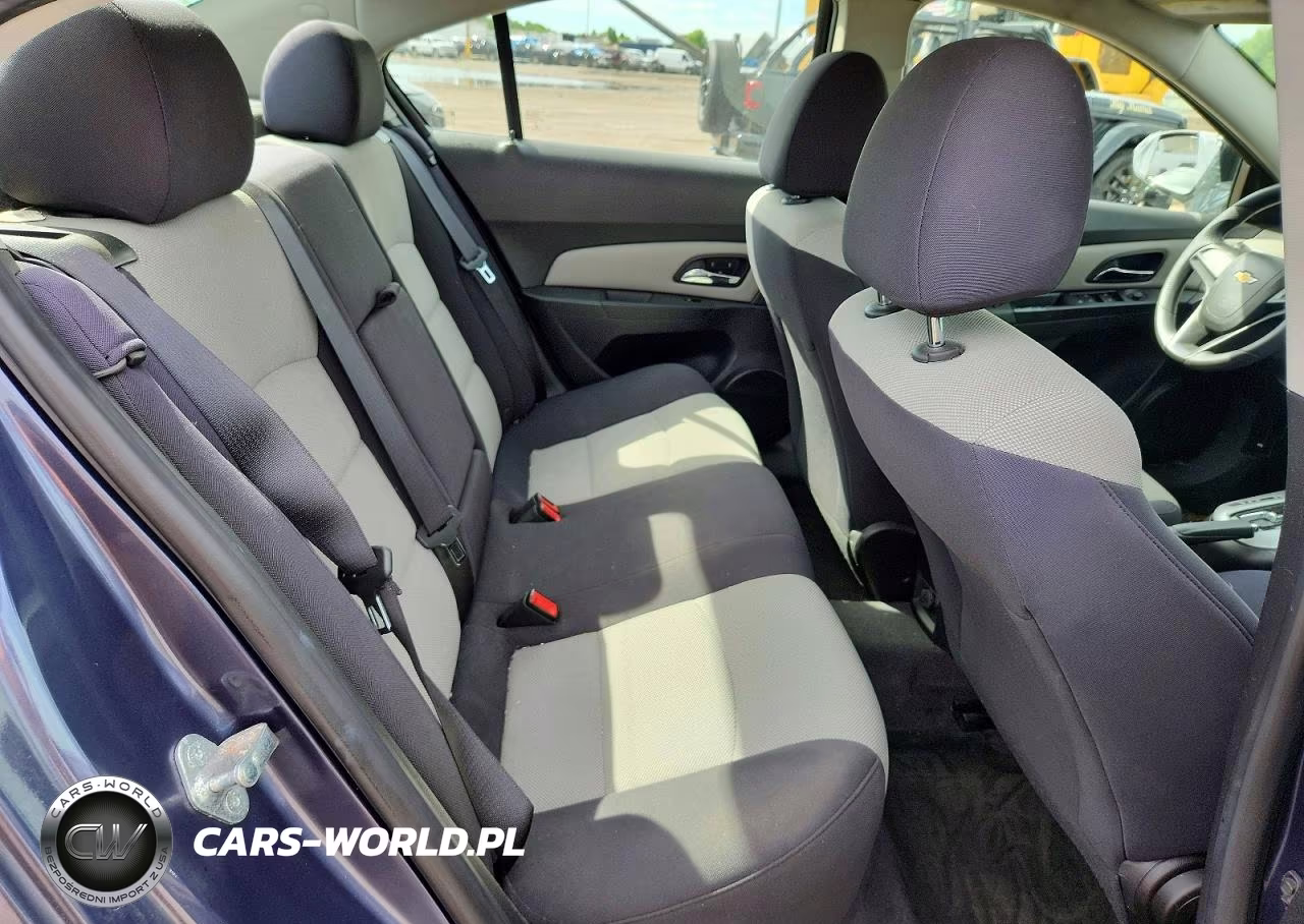 2013 Chevrolet Cruze Ls VIN:1G1PA5SH2D7147048 - 10