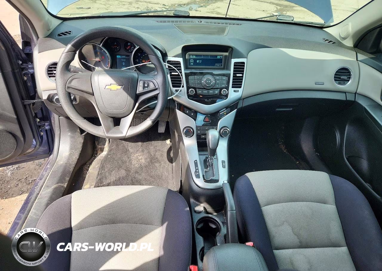 2013 Chevrolet Cruze Ls VIN:1G1PA5SH2D7147048 - 8