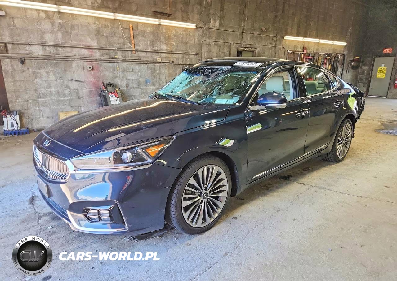 2018 Kia Cadenza Limited – zdjęcie 1 z 12