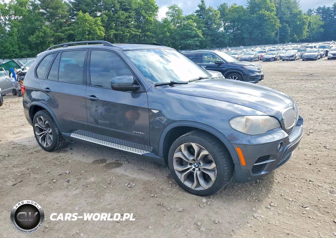 2011 BMW X5 xDrive50I VIN:5UXZV8C56BL420103 - 4