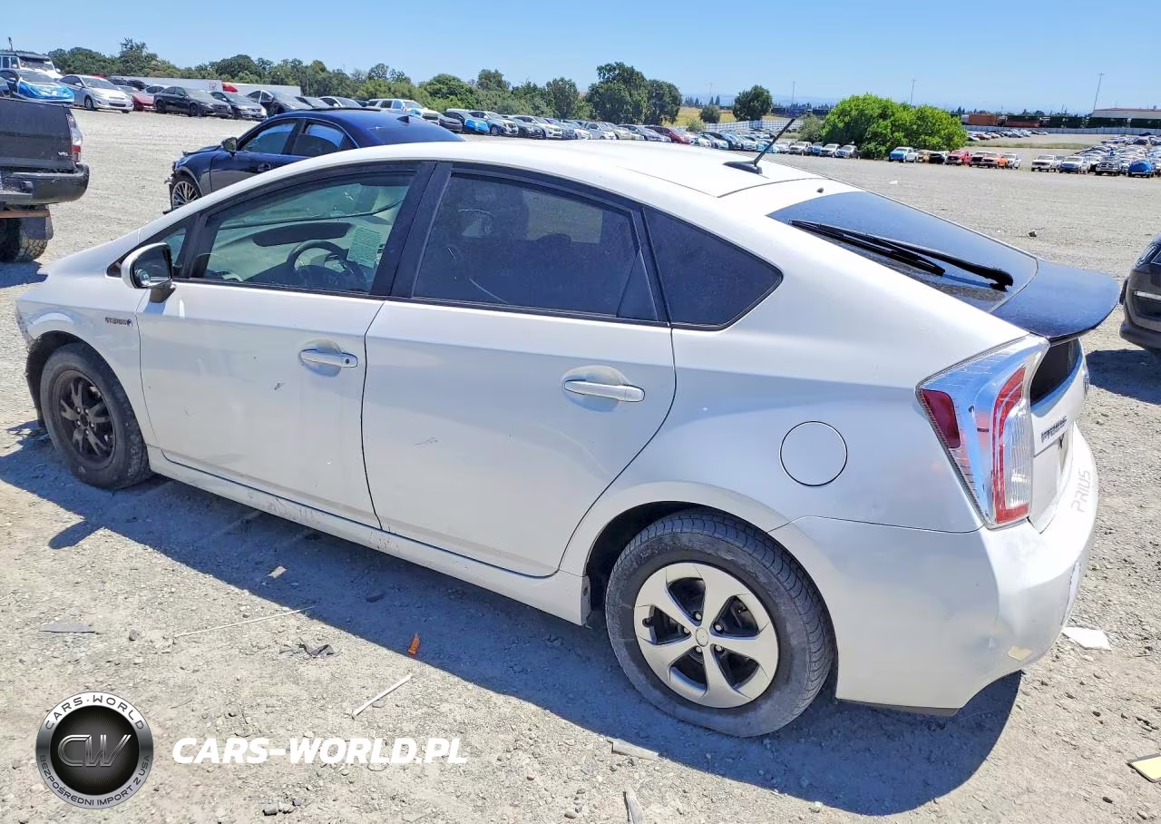 2015 Toyota Prius Three VIN:JTDKN3DU3F1998480 - 2