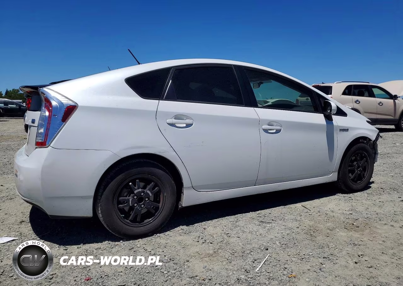 2015 Toyota Prius Three VIN:JTDKN3DU3F1998480 - 3