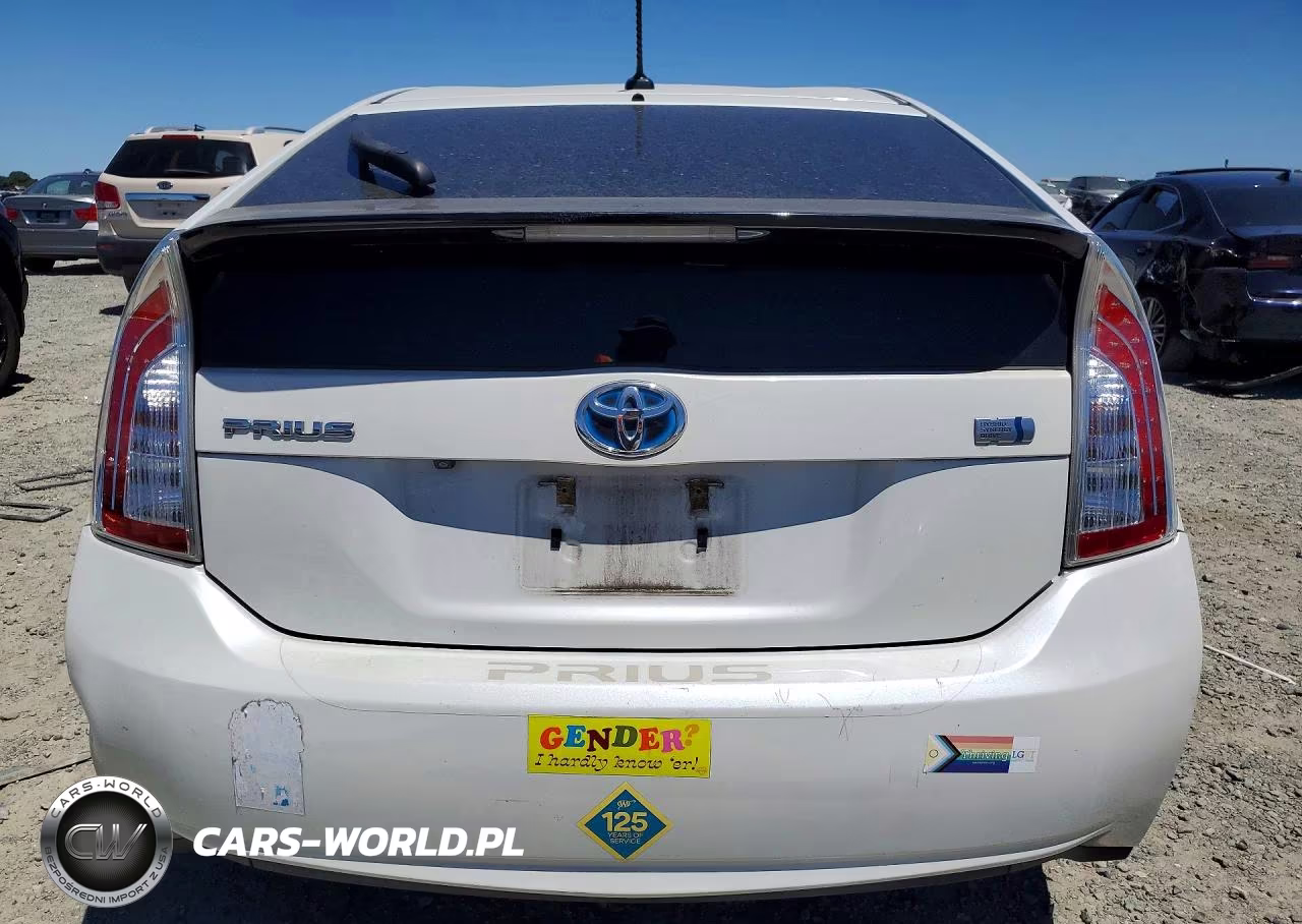 2015 Toyota Prius Three VIN:JTDKN3DU3F1998480 - 6