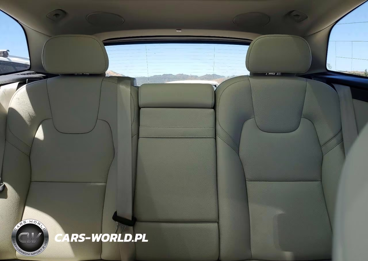 2021 Volvo Xc60 T5 Momentum VIN:YV4102RK9M1846659 - 10