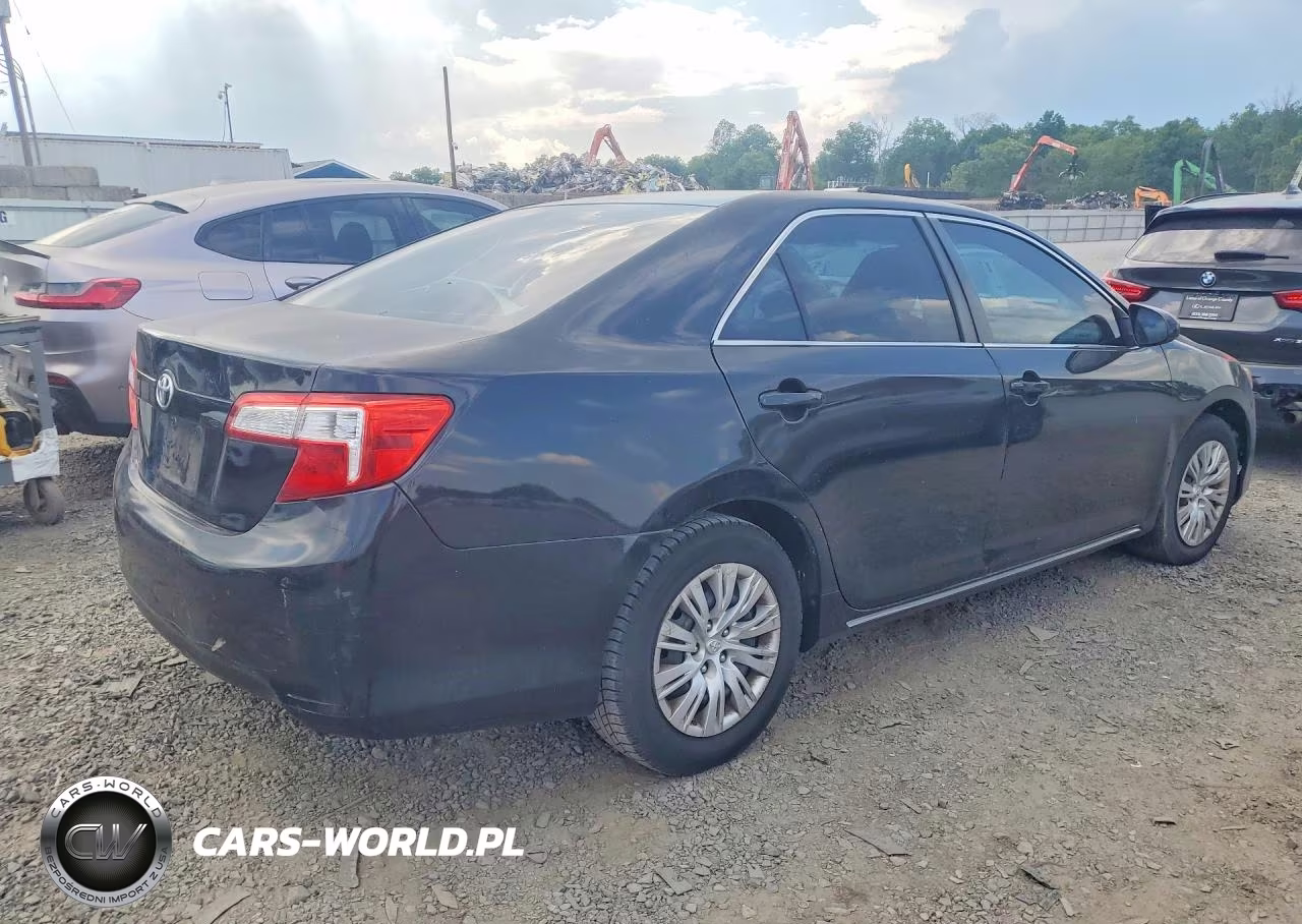 2012 Toyota Camry Le VIN:4T1BF1FK2CU124284 - 3