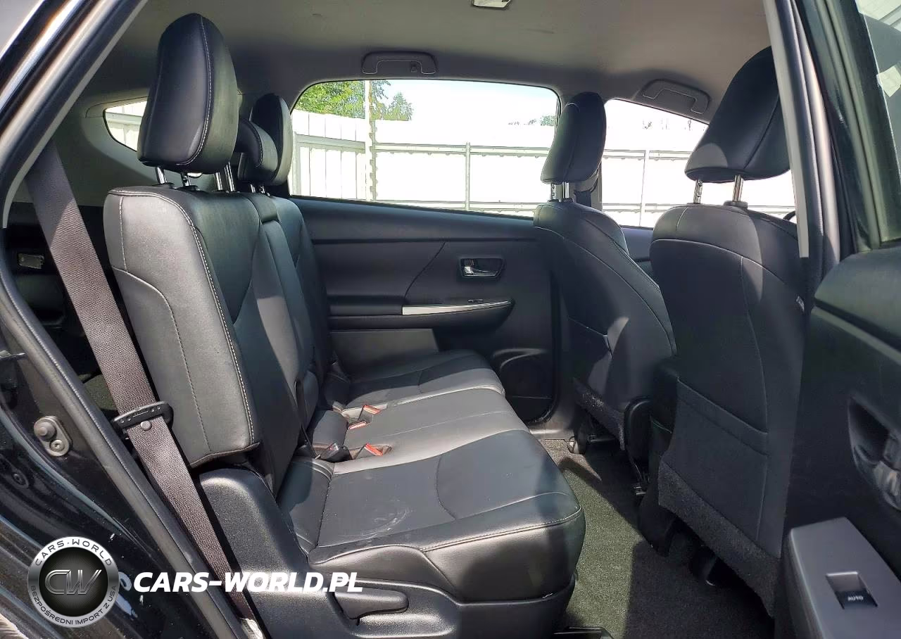 2016 Toyota Prius V Five VIN:JTDZN3EU3GJ044195 - 11