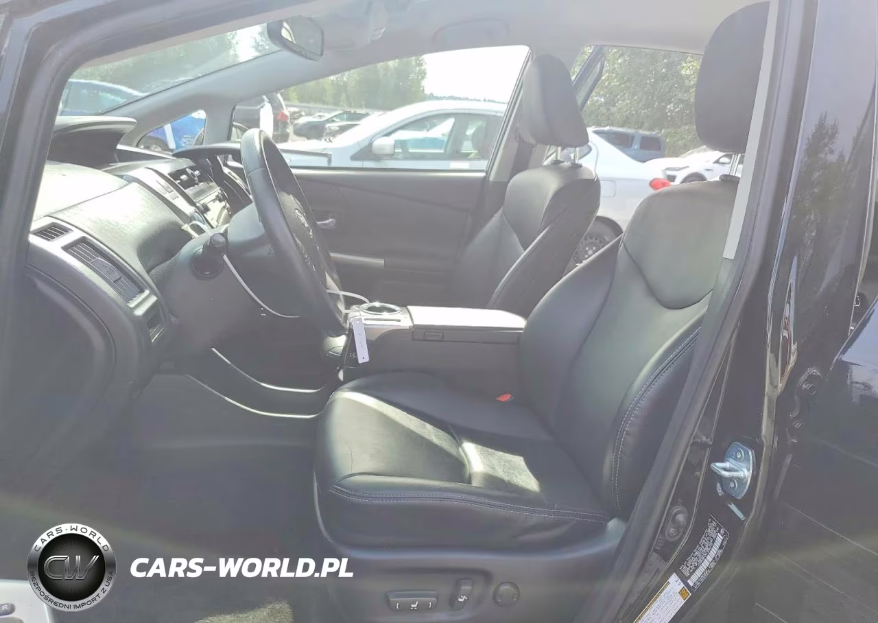 2016 Toyota Prius V Five VIN:JTDZN3EU3GJ044195 - 7