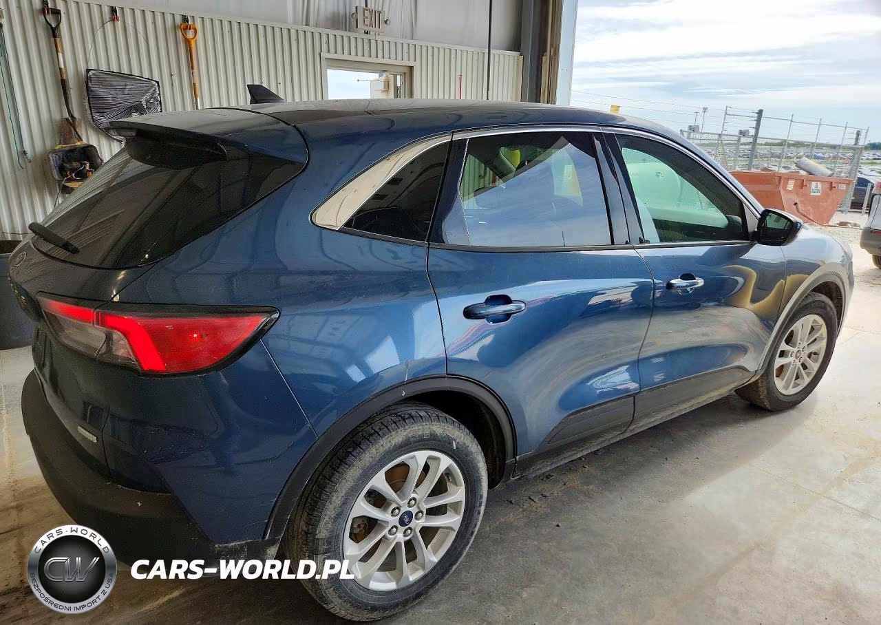 2020 Ford Escape Se VIN:1FMCU0G68LUC18871 - 3