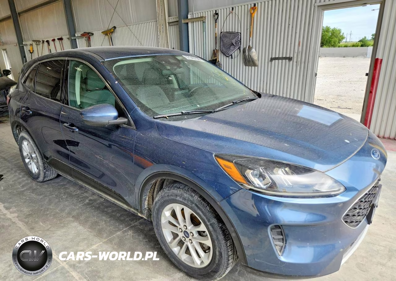 2020 Ford Escape Se VIN:1FMCU0G68LUC18871 - 4