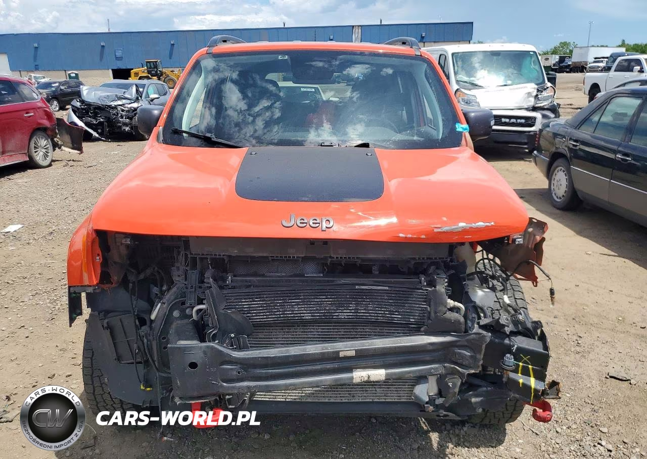 2018 Jeep Renegade Trailhawk VIN:ZACCJBCB6JPG73390 - 5