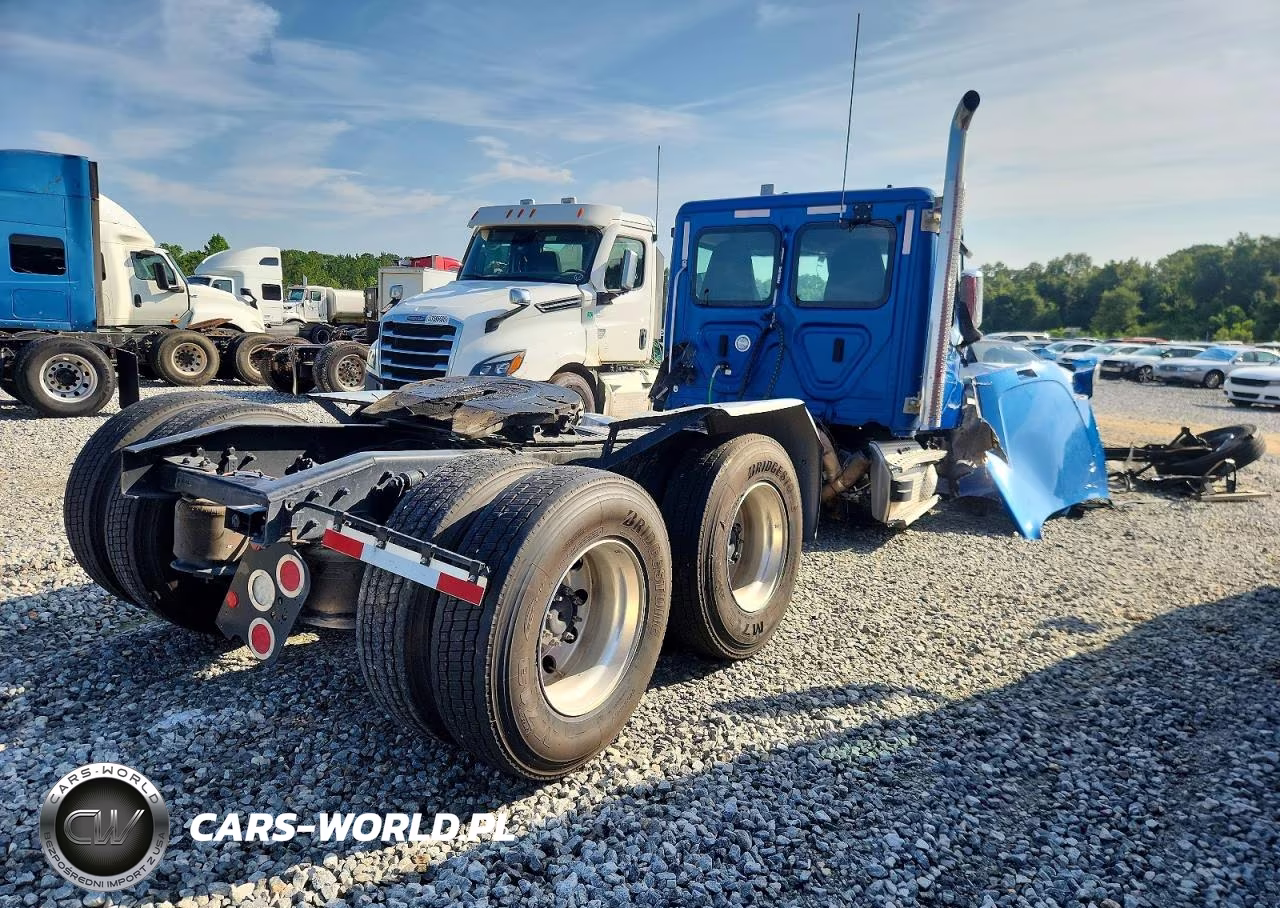 2025 Freightliner Cascadia 126 Semi Truck VIN:3AKJHLDV3SSWB8685 - 4