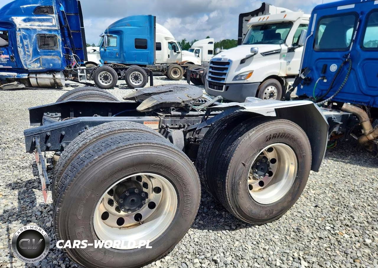 2025 Freightliner Cascadia 126 Semi Truck VIN:3AKJHLDV3SSWB8685 - 6