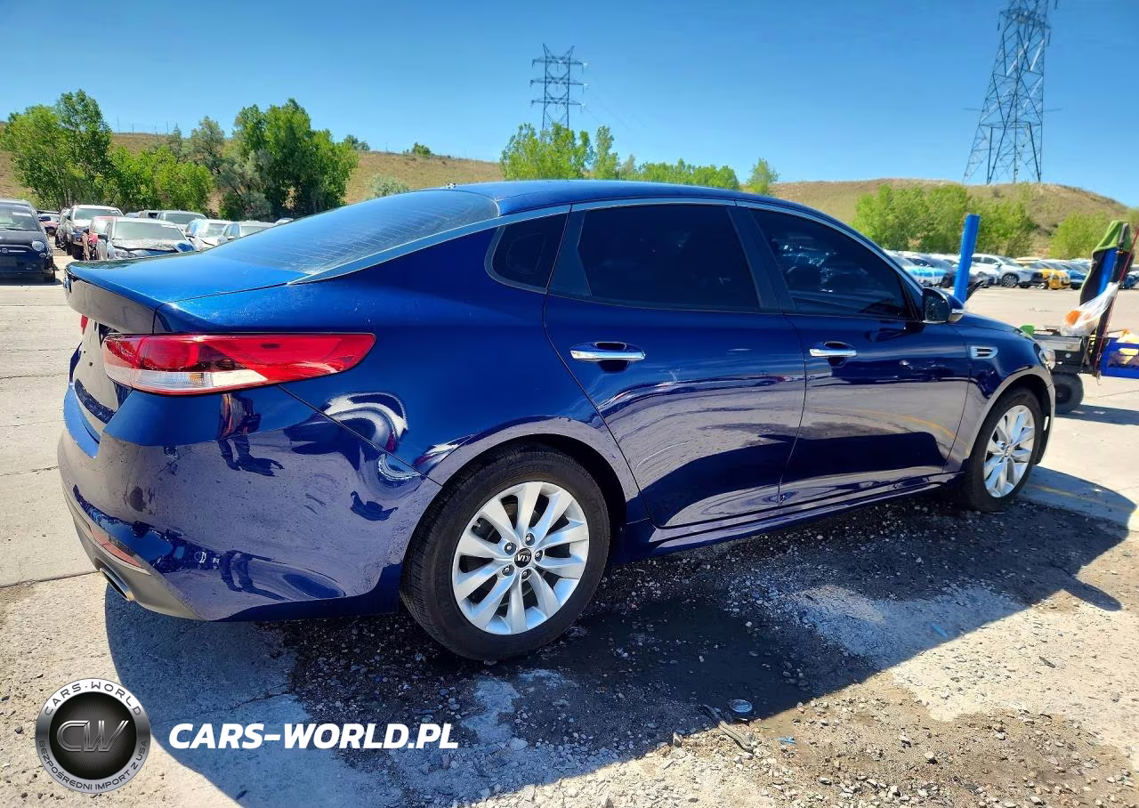 2017 Kia Optima Lx VIN:5XXGT4L34HG163084 - 3
