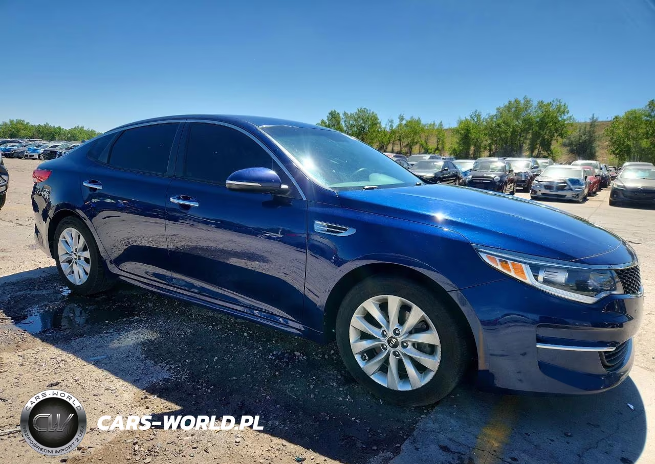 2017 Kia Optima Lx VIN:5XXGT4L34HG163084 - 4