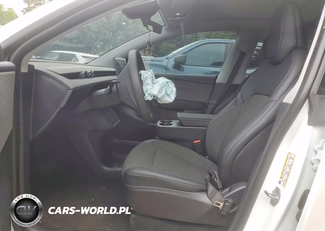2026 Tesla Model Y VIN:7SAYGDED7TA607696 - 7