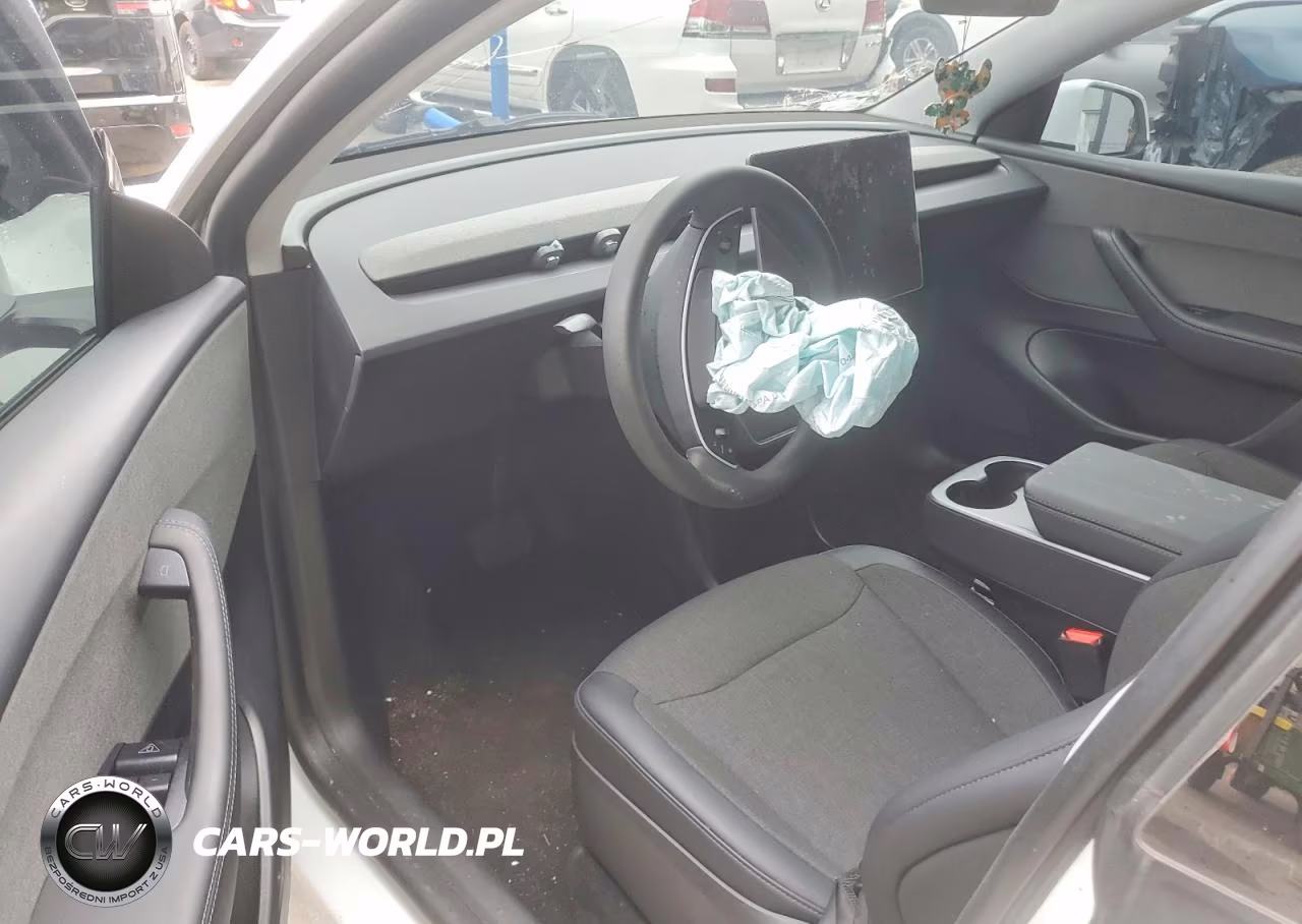 2026 Tesla Model Y VIN:7SAYGDED7TA607696 - 8