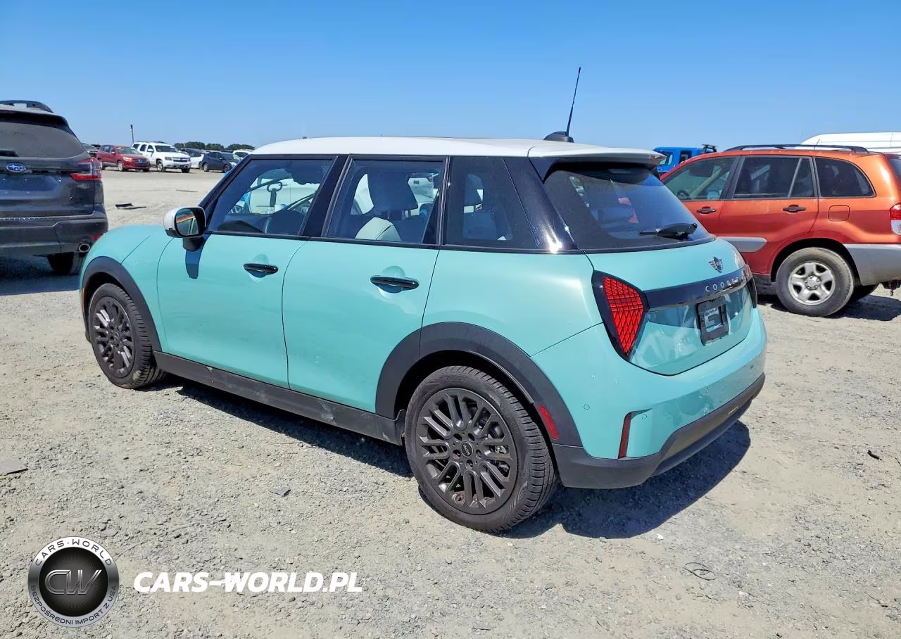 2025 Mini Cooper S VIN:WMW53GD07S2X51469 - 2