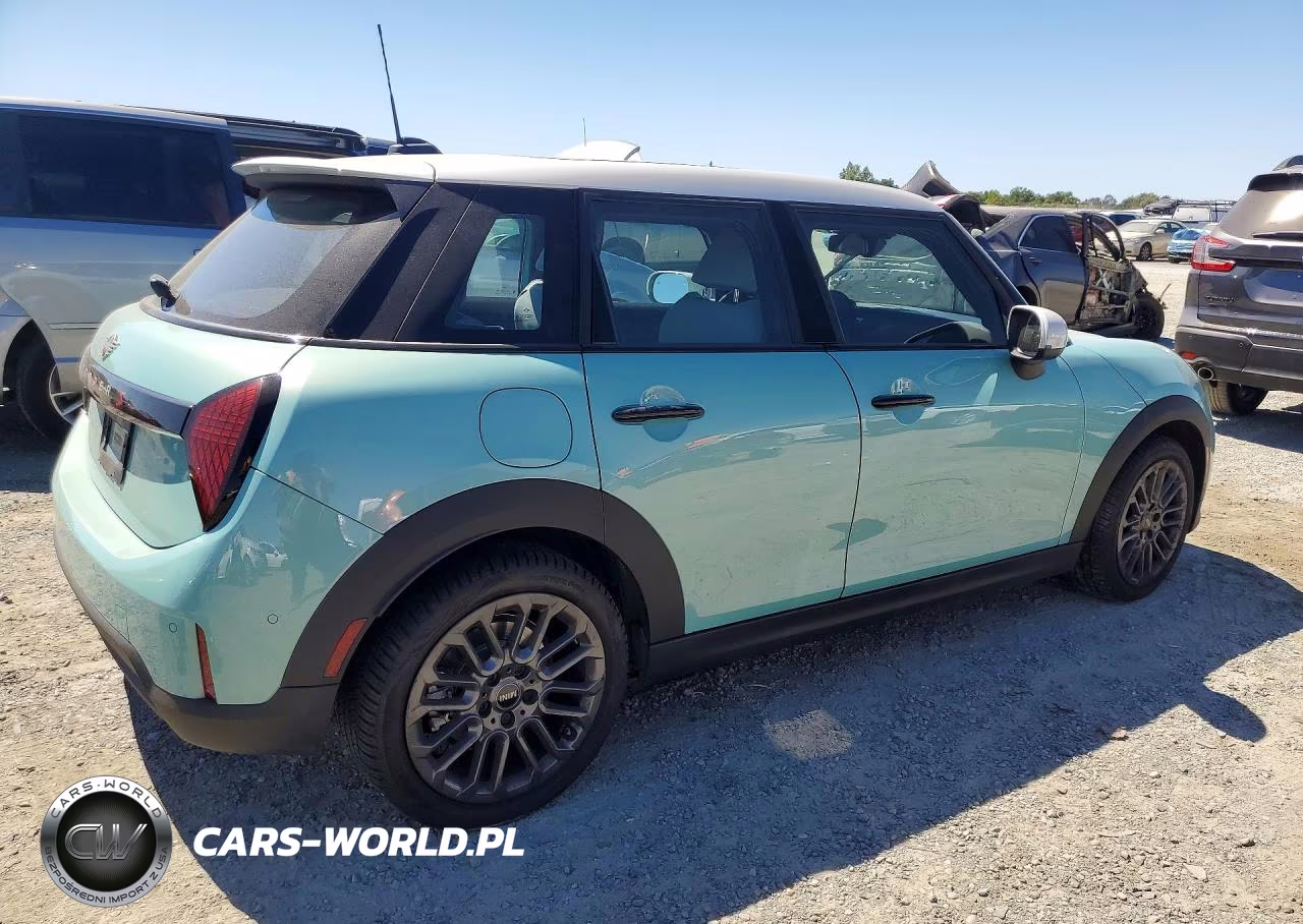 2025 Mini Cooper S VIN:WMW53GD07S2X51469 - 3