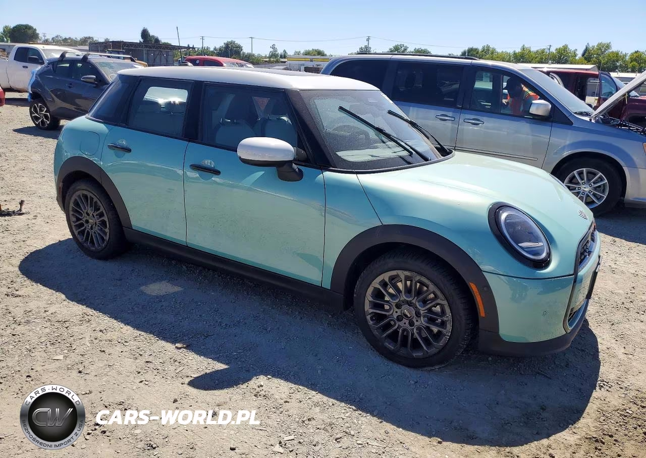 2025 Mini Cooper S VIN:WMW53GD07S2X51469 - 4