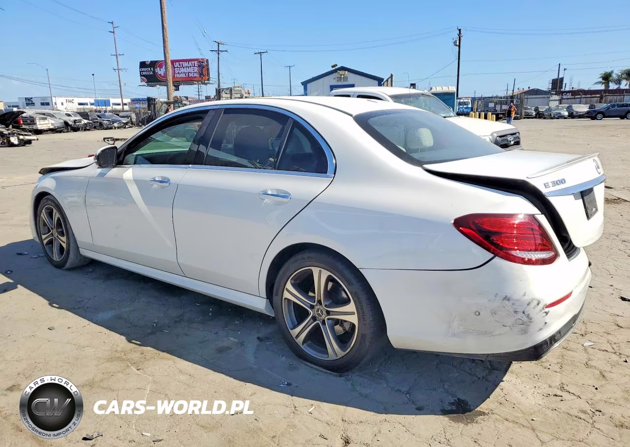 2017 Mercedes-Benz E 300 VIN:WDDZF4JB5HA285657 - 2