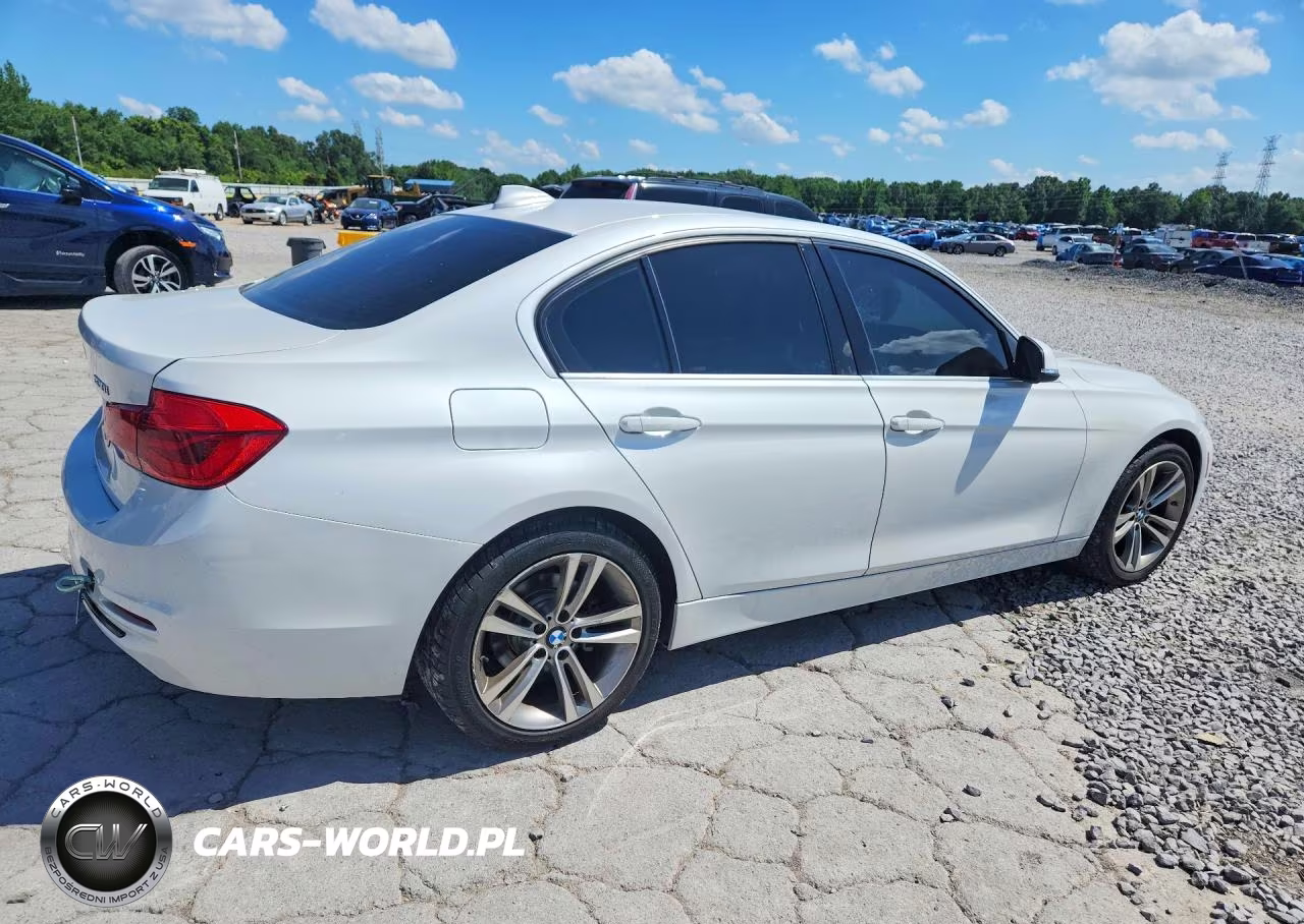 2018 BMW 330 I VIN:WBA8B9G57JNU97715 - 3