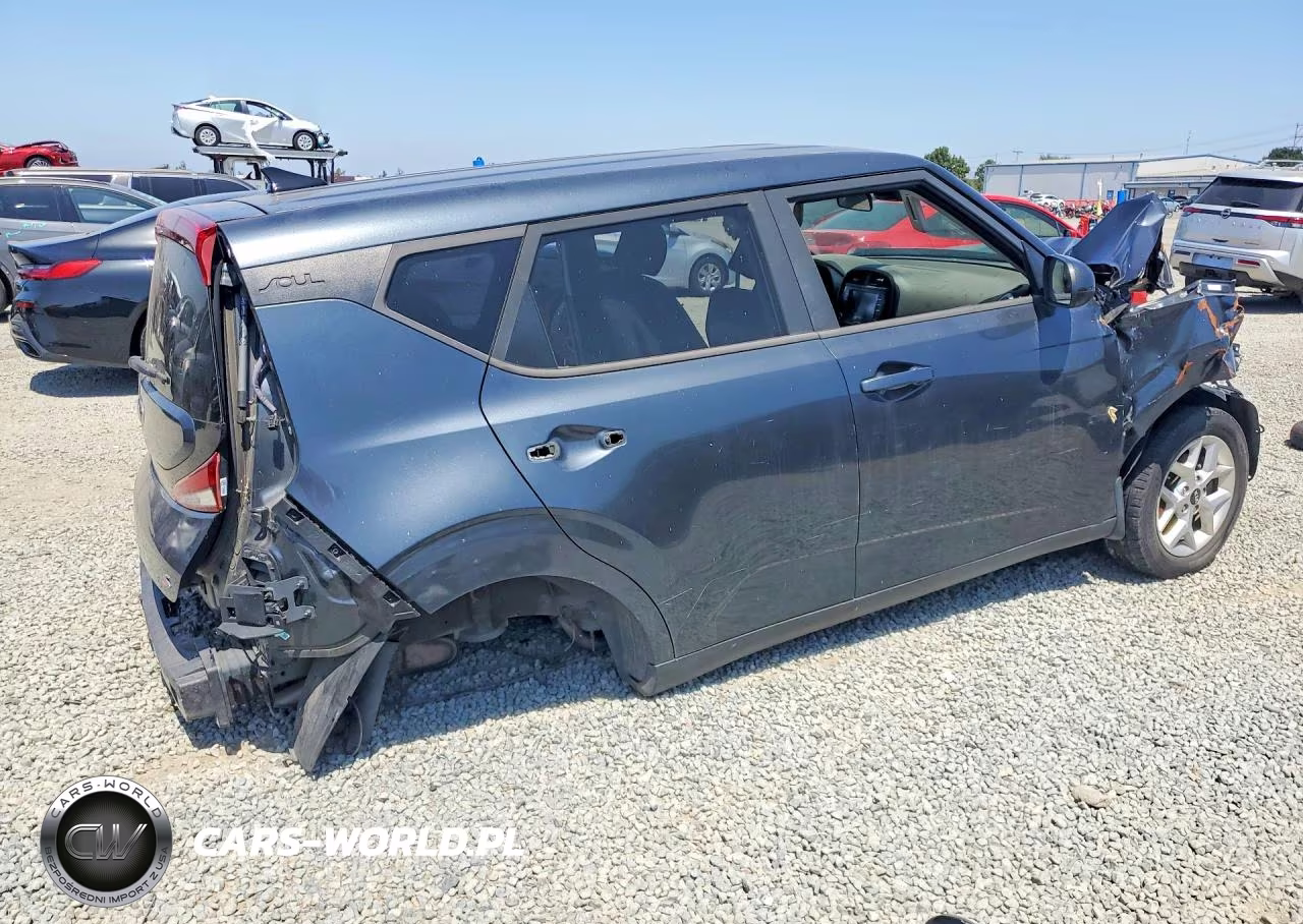 2020 Kia Soul S VIN:KNDJ23AU5L7096866 - 3