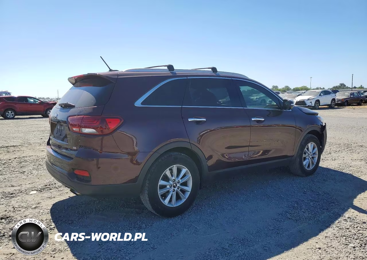 2020 Kia Sorento Lx VIN:5XYPG4A30LG638175 - 3