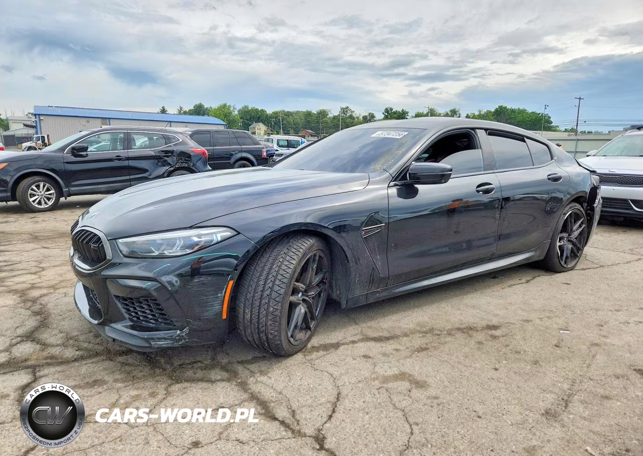 2022 BMW M8 – zdjęcie 1 z 13
