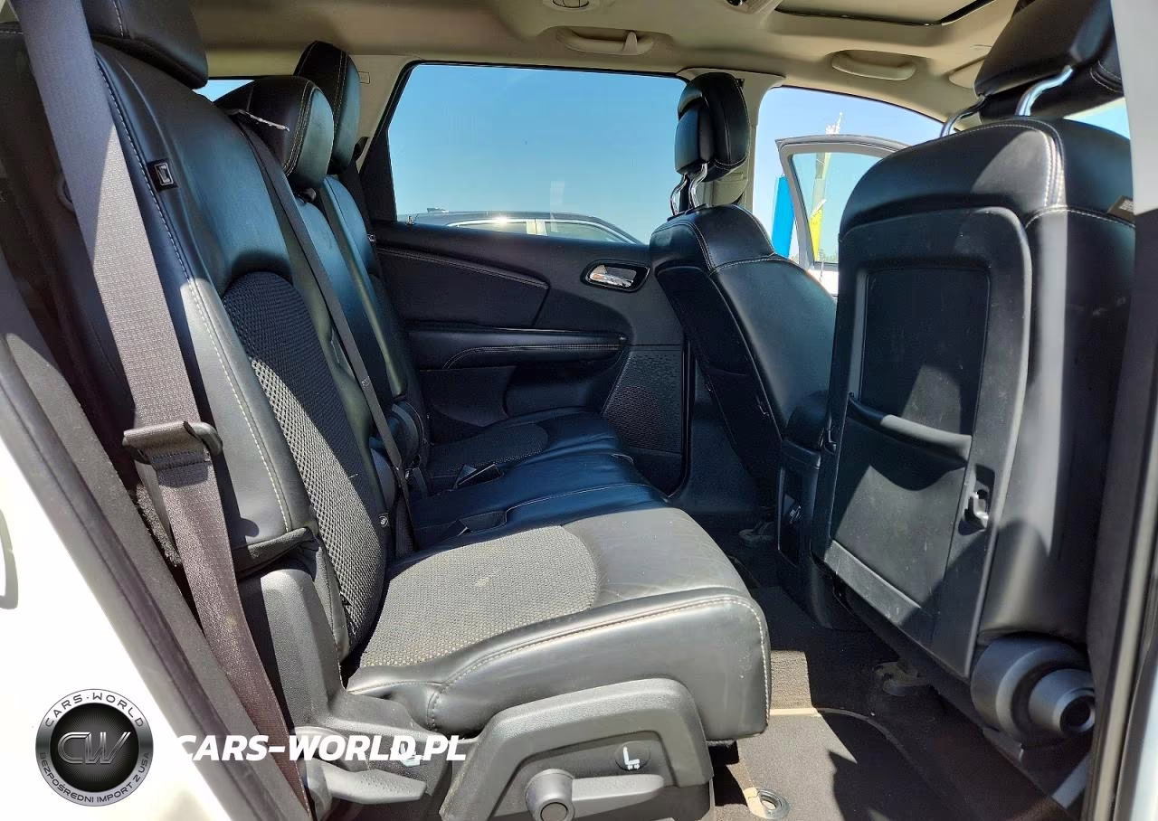 2020 Dodge Journey Crossroad VIN:3C4PDCGB9LT262098 - 11