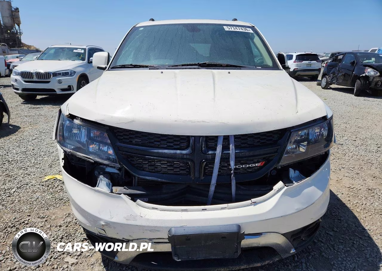 2020 Dodge Journey Crossroad VIN:3C4PDCGB9LT262098 - 5
