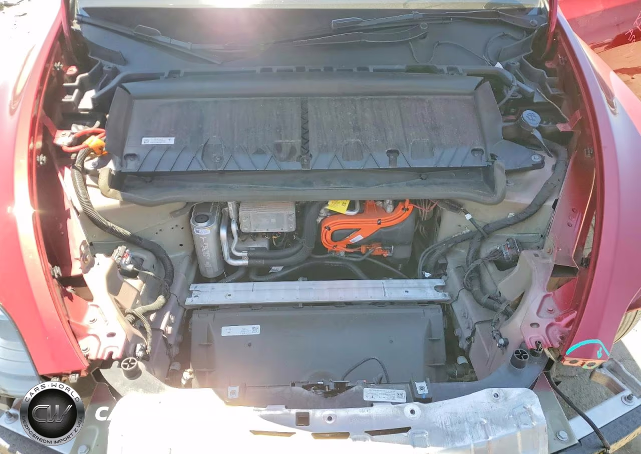 2024 Tesla Model Y VIN:7SAYGDEDXRF164553 - 11