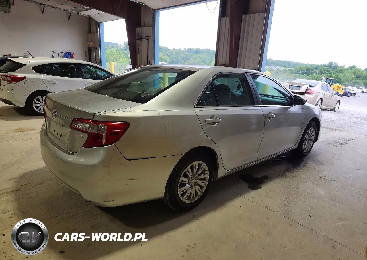 2012 Toyota Camry Le VIN:4T1BF1FK8CU026327 - 3